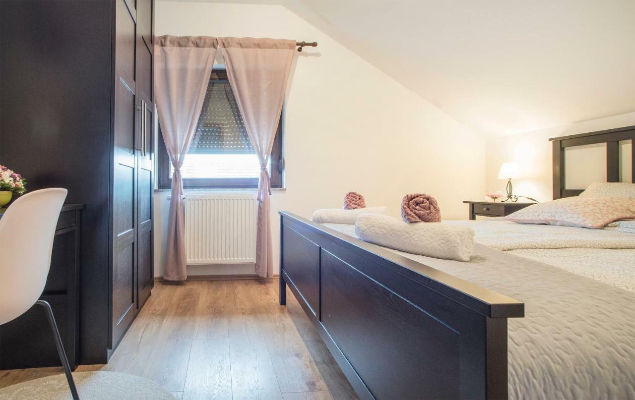 Holiday Home Dandelion With Hot Tub & Sauna Cetingrad Exteriör bild